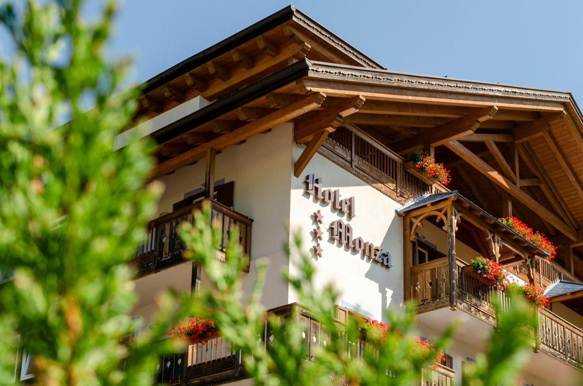 Monza Dolomites Hotel Moena Luaran gambar