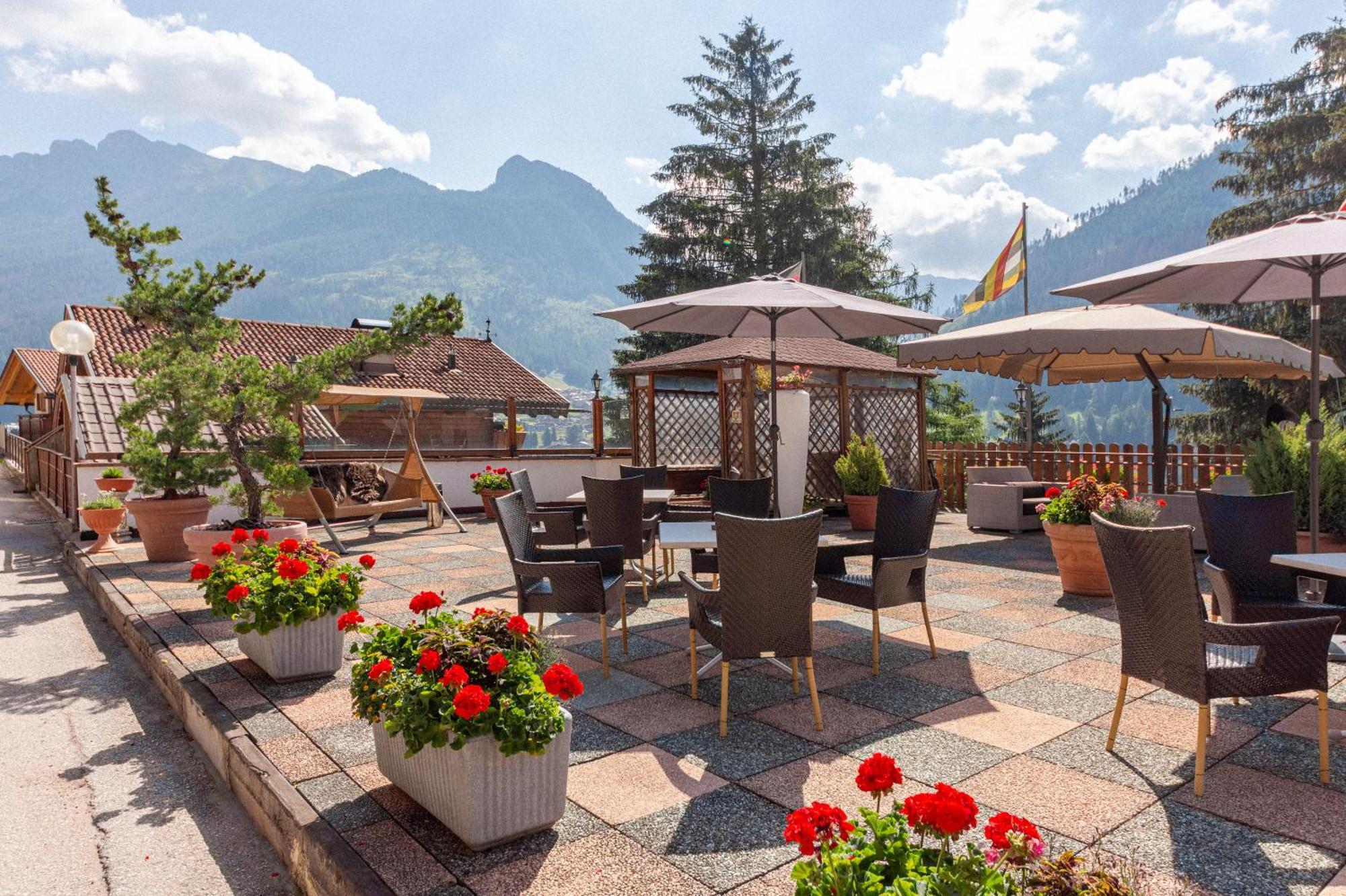 Monza Dolomites Hotel Moena Luaran gambar